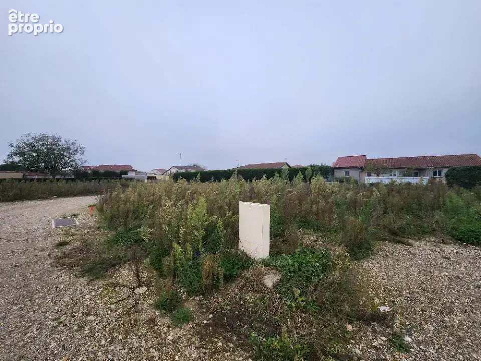 Terrain 601 m² à vendre à Drace (69220) - photo 1