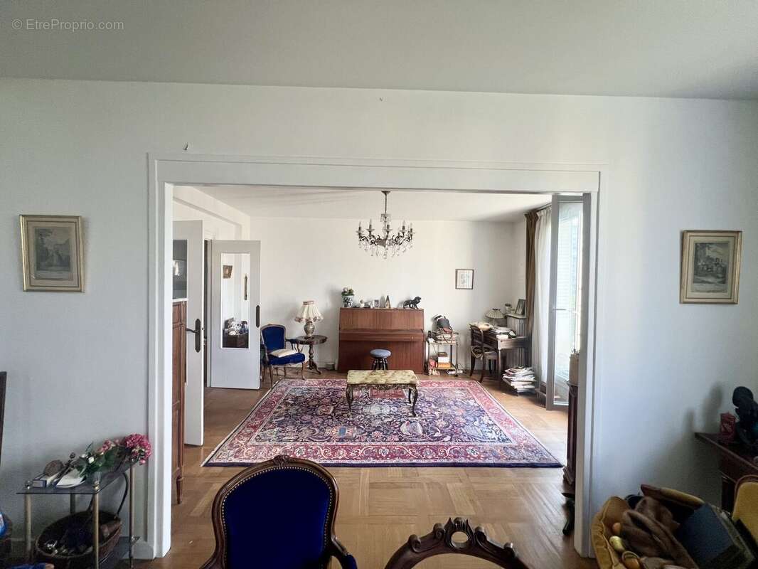 Appartement 75 m² à Paris-15e  - photo 4