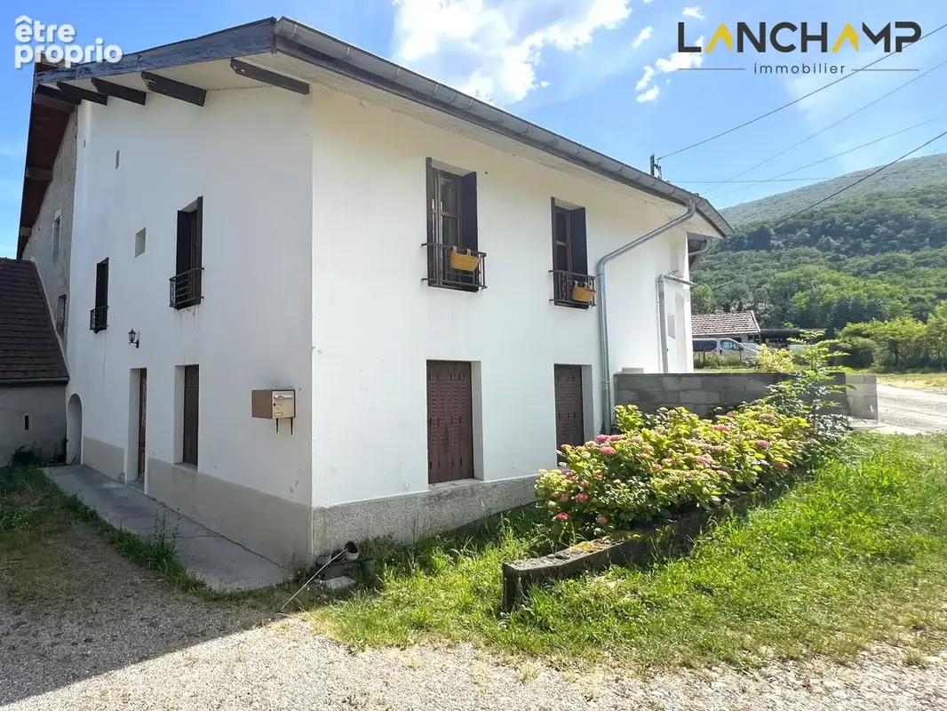 Maison de caractère de 190m2 avec jardin vue Rhône - photo 16