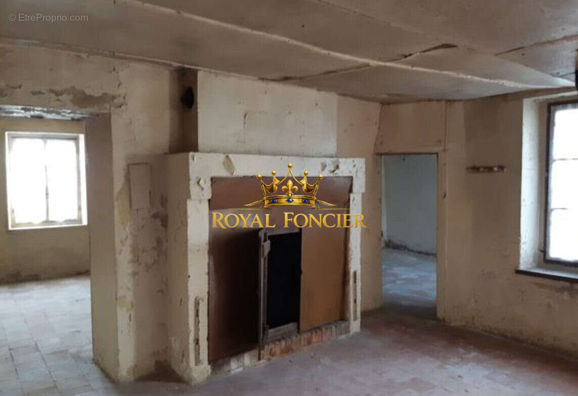 Maison 60 m² à Ligueil  - photo 2