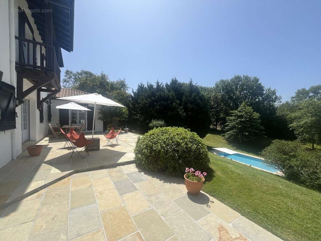 Maison à ARCANGUES