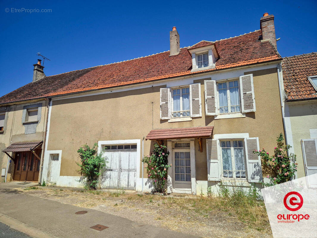 Maison à BILLY-SUR-OISY
