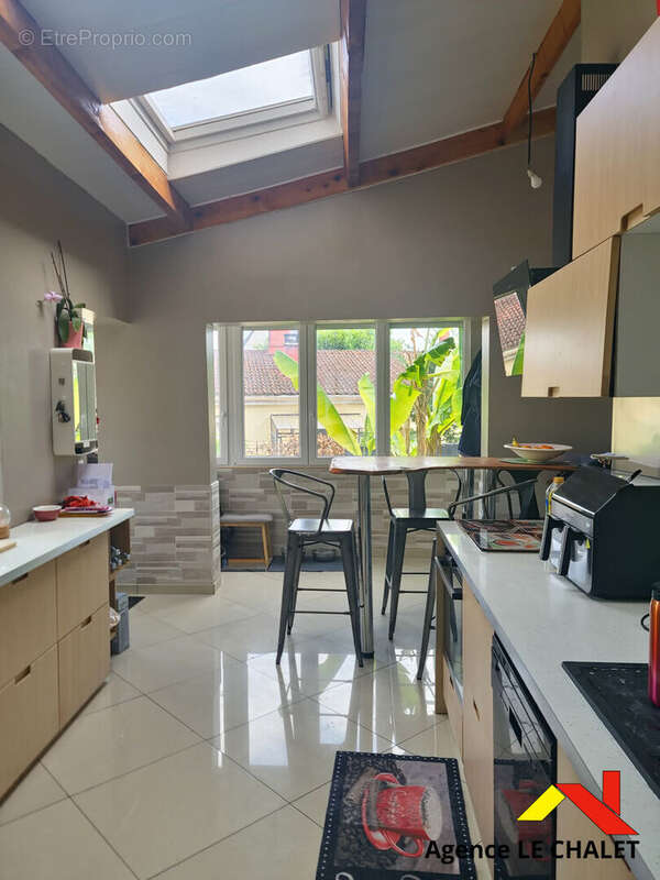 Maison à VILLENEUVE-LE-ROI