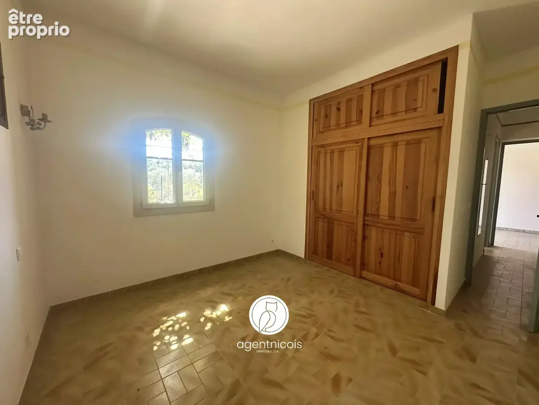 La gaude // village : rez-de-villa / 181 m², / plein sud / jardin 300 m², / à rénover / 2 parkings / pas de charges - photo 13
