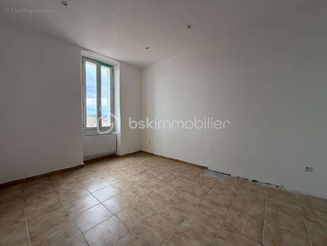 Appartement à PERTUIS