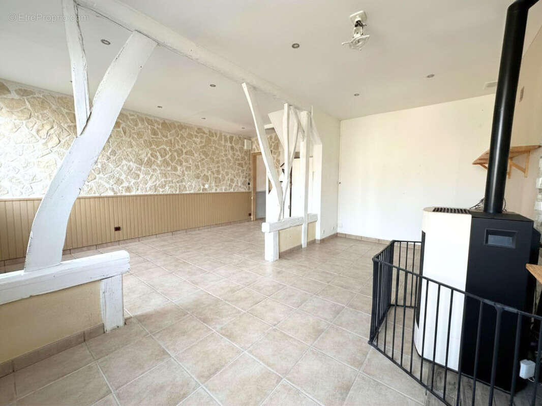 Maison 76 m² à Flesselles  - photo 2