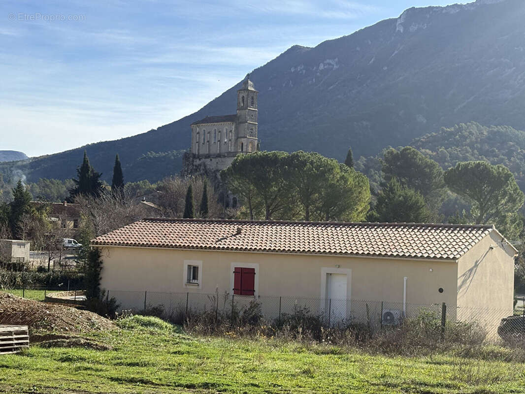 Terrain à MOLLANS-SUR-OUVEZE