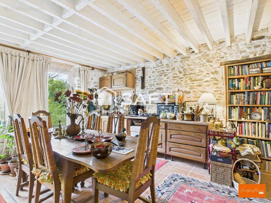 Maison 150 m² à Saint-Aignan-De-Couptrain  - photo 9