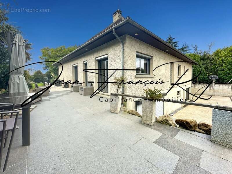AGNEAUX, superbe maison de 210 m² avec vie de plain-pied, piscine et spa - photo 2