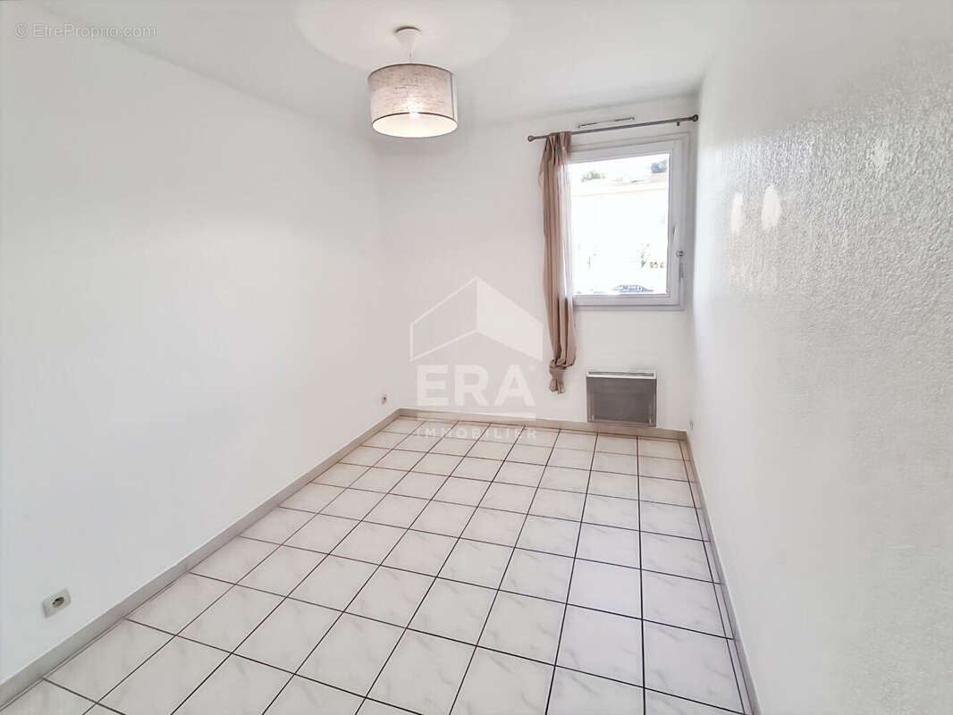 Appartement à MARSEILLE-9E