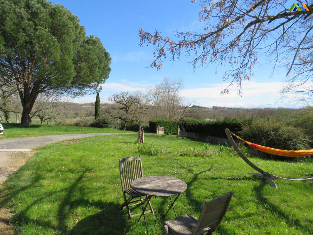 Maison 280 m² à Thermes-Magnoac  - photo 3