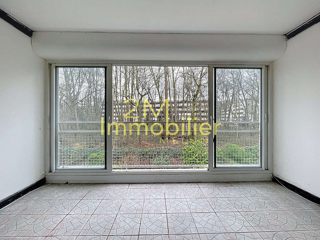 Appartement à VAUX-LE-PENIL