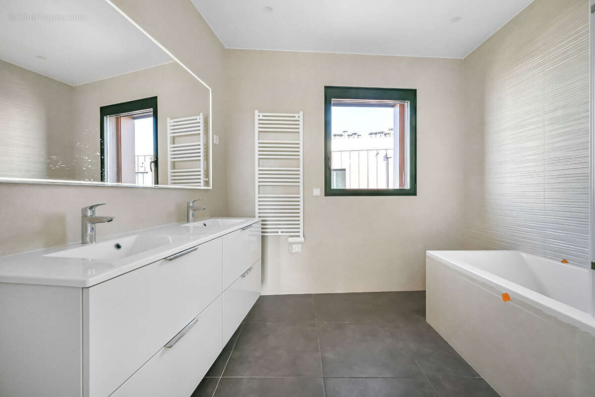 Malakoff - centre ville - dernier étage 5 pièces 4 ch en duplex avec terrasse - frais de notaires réduits - photo 13