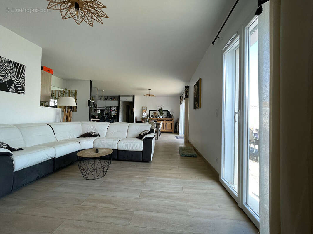 Maison à SAINT-AGNANT