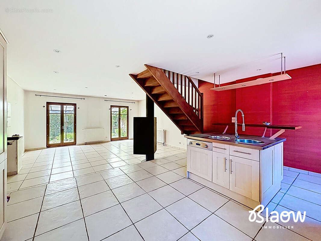 Appartement 98 m² à Meyzieu  - photo 3