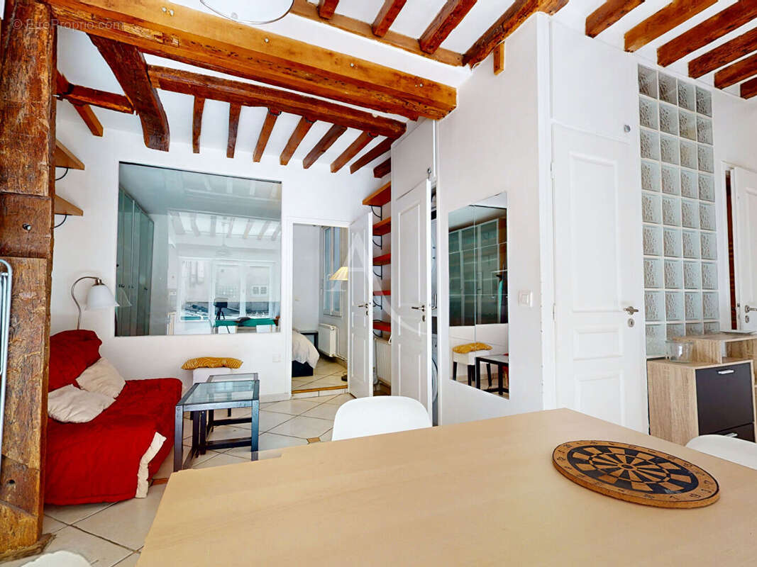 Appartement à PARIS-10E