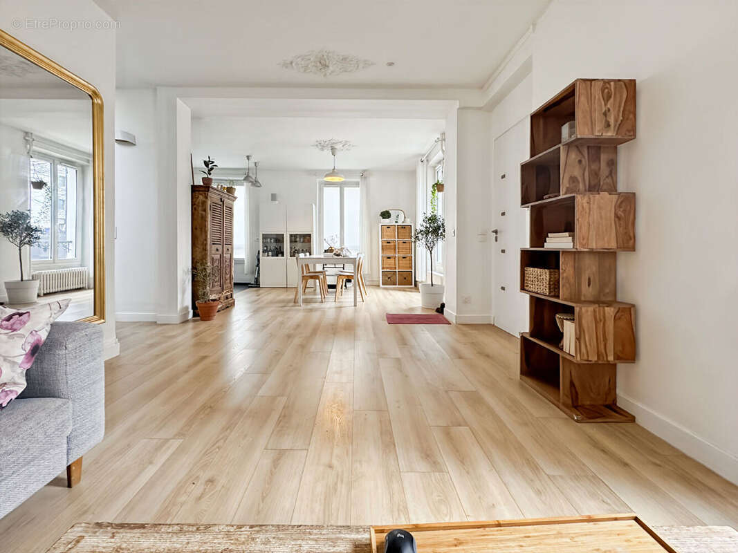 Maison rénovée 6 pièces 115 m2 - Rosny Sous Bois - photo 4