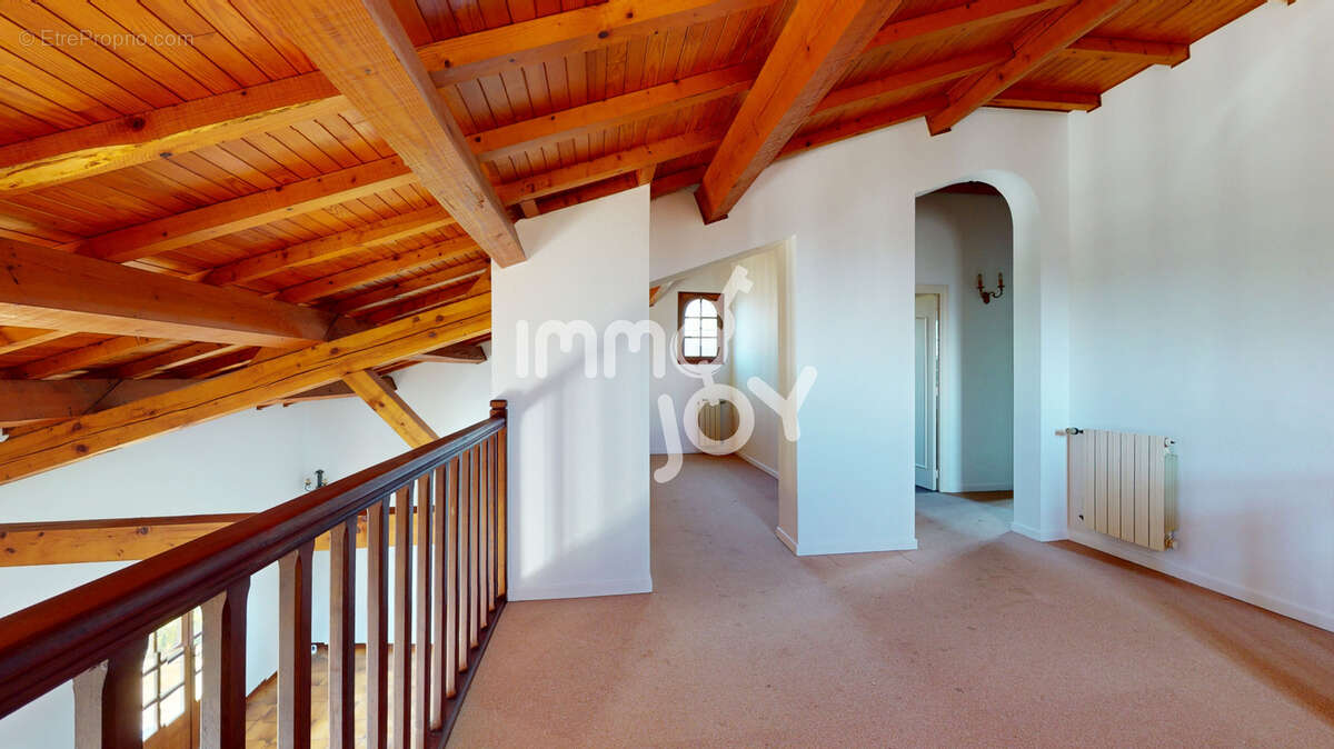 Maison à FROUZINS