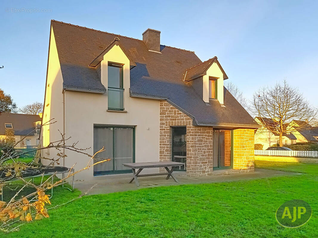 Maison à MALESTROIT