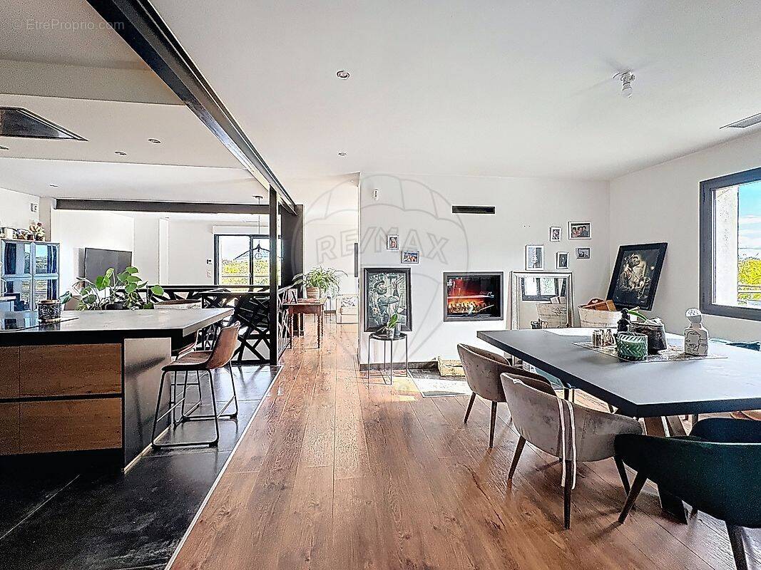 Maison à BOISSET-ET-GAUJAC