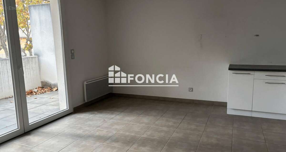 Appartement à LUNEL