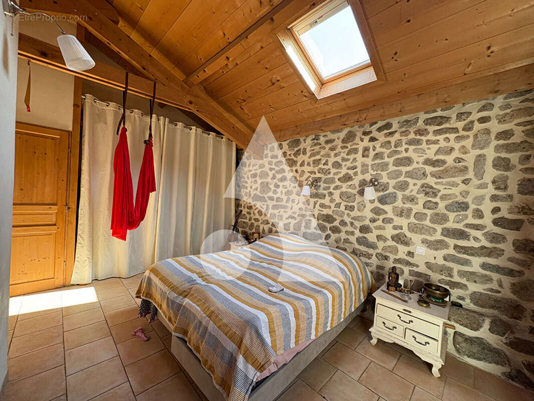 Maison à LABASTIDE-SUR-BESORGUES