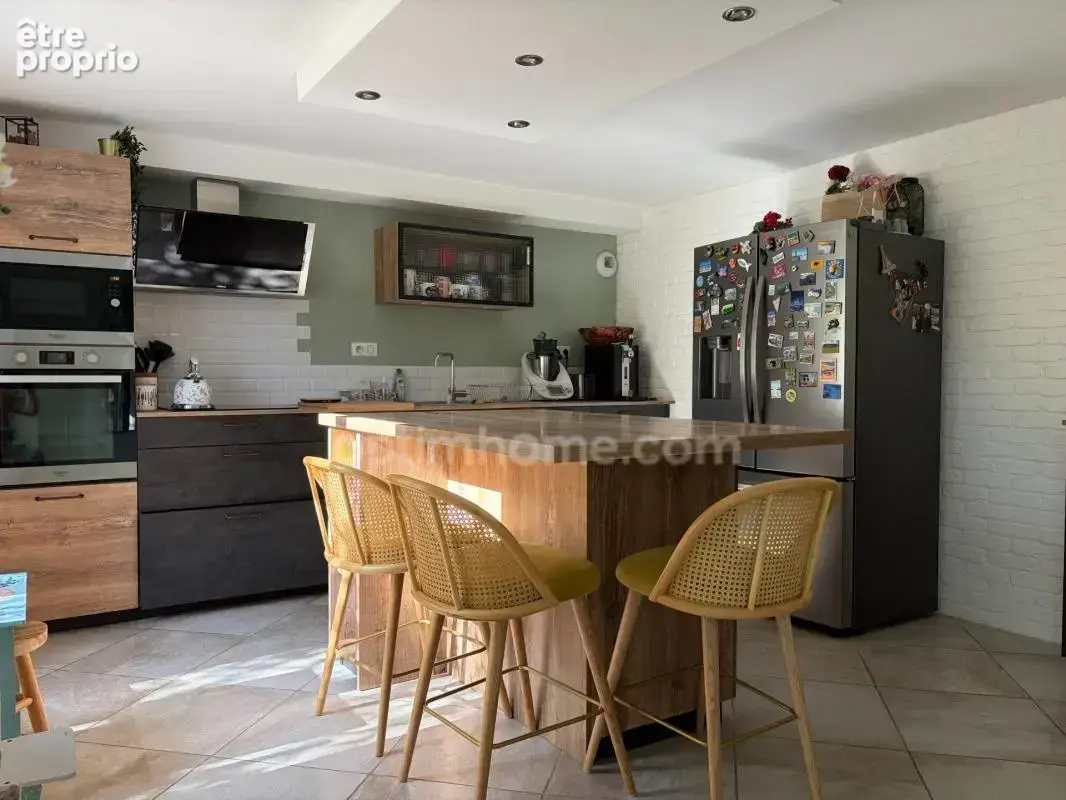Maison de caractère entièrement rénovée avec grange de 115 m², terrasse et bain nordique - photo 3