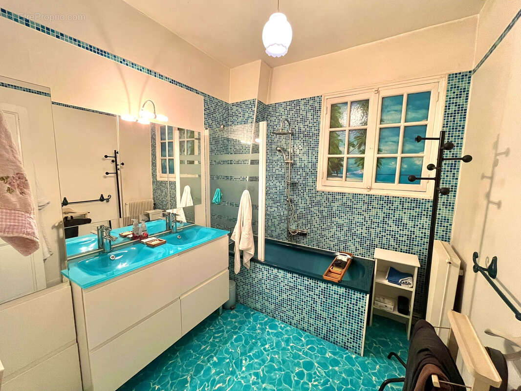 Maison à TREMBLAY-EN-FRANCE