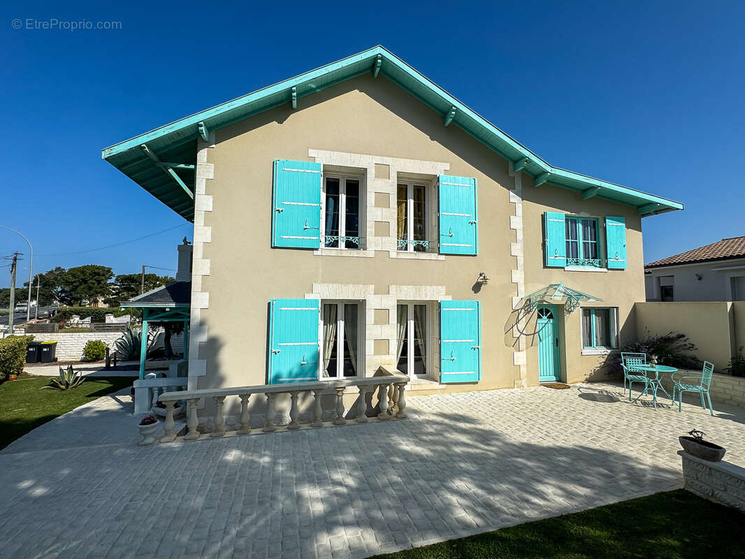 Maison à SAINT-PALAIS-SUR-MER