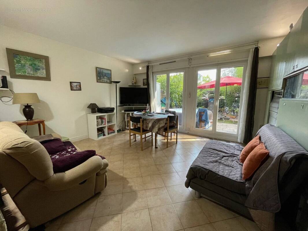 Appartement à VILLEMOMBLE
