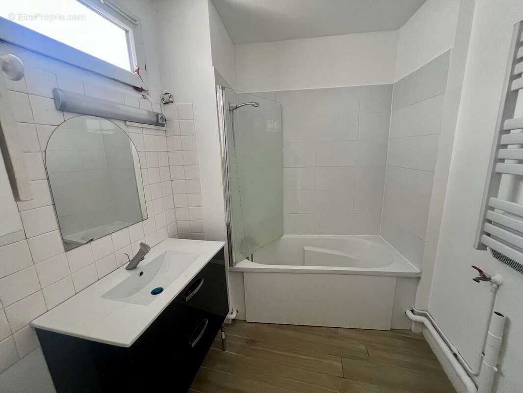 Appartement à BRUYERES-LE-CHATEL