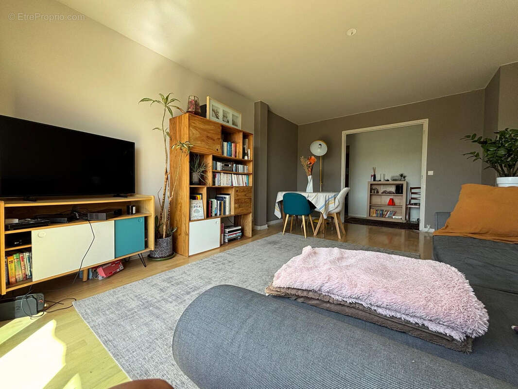 Appartement à RUEIL-MALMAISON