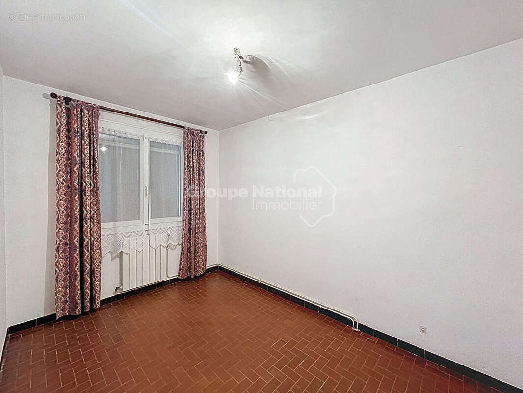 À vendre : maison mitoyenne familiale dans un quartier calme. - photo 10