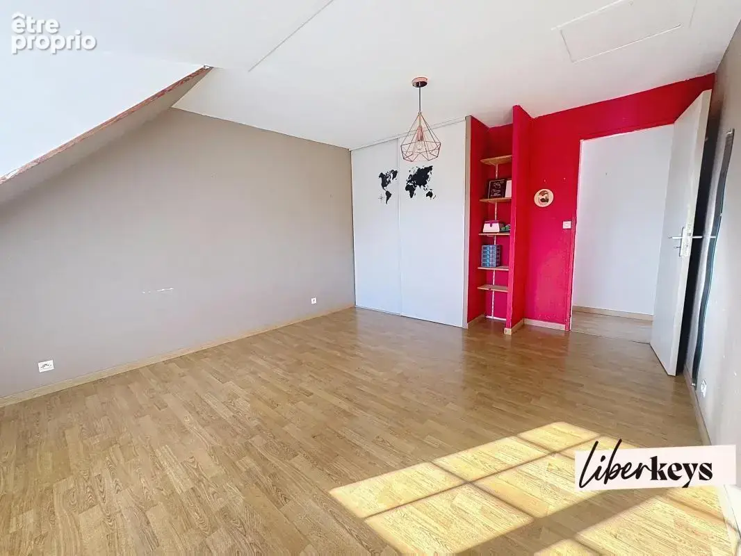 COUP DE CŒUR ATYPIQUE AU CŒUR DES VIGNES  Maison de 120 m², 4 chambres, source naturelle, grand garage avec atelier - photo 12