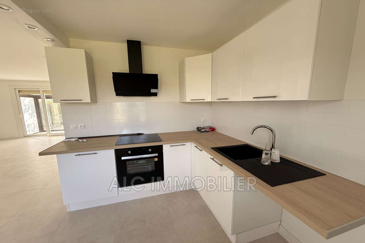 Maison à CHAMPFLEUR