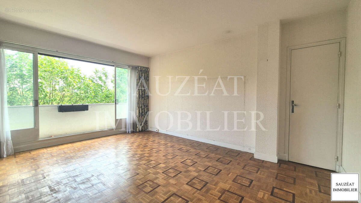 Appartement à MONTROUGE