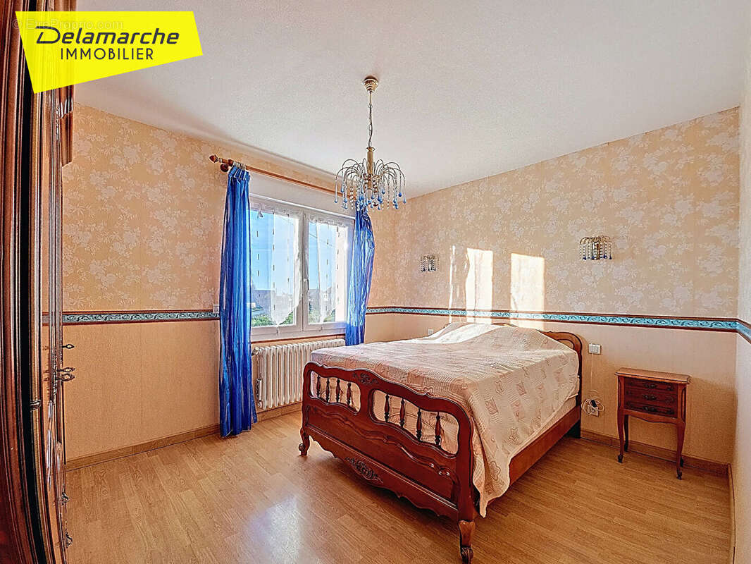 Maison à BRICQUEVILLE-SUR-MER