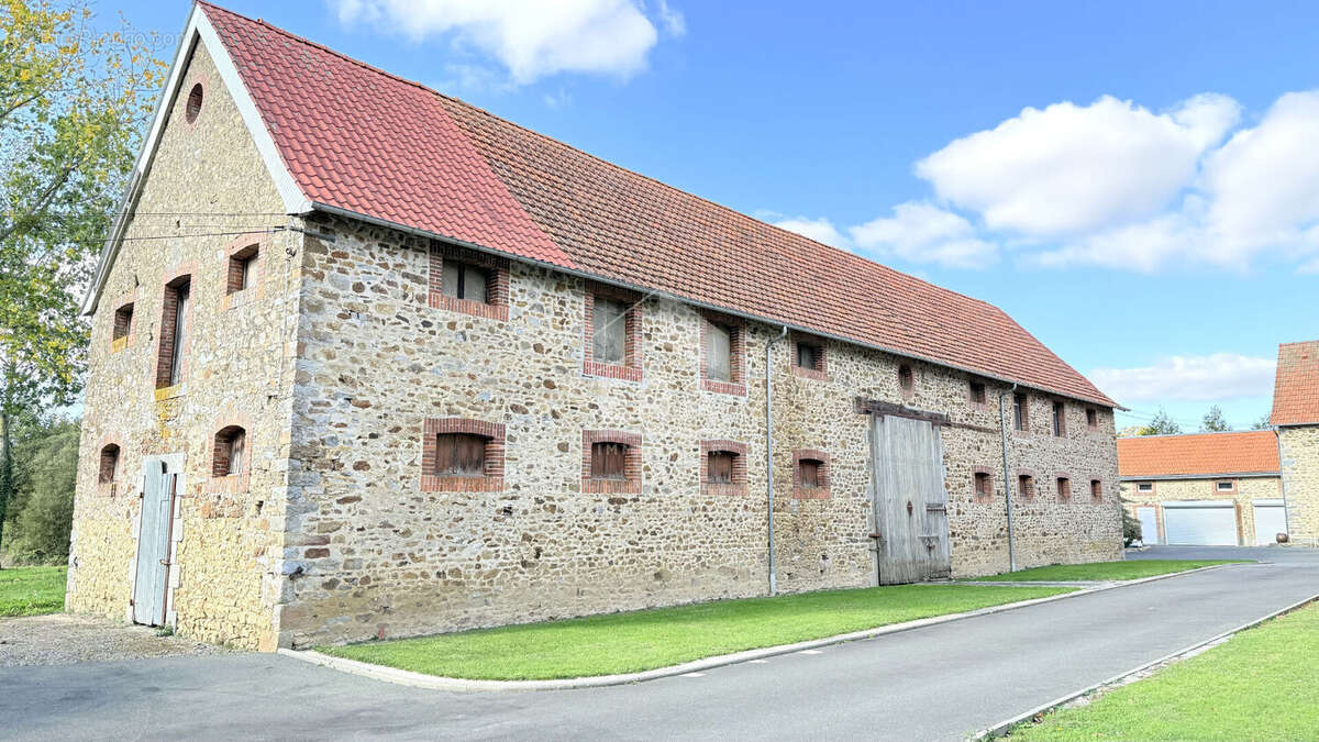 Maison à ANDOUILLE