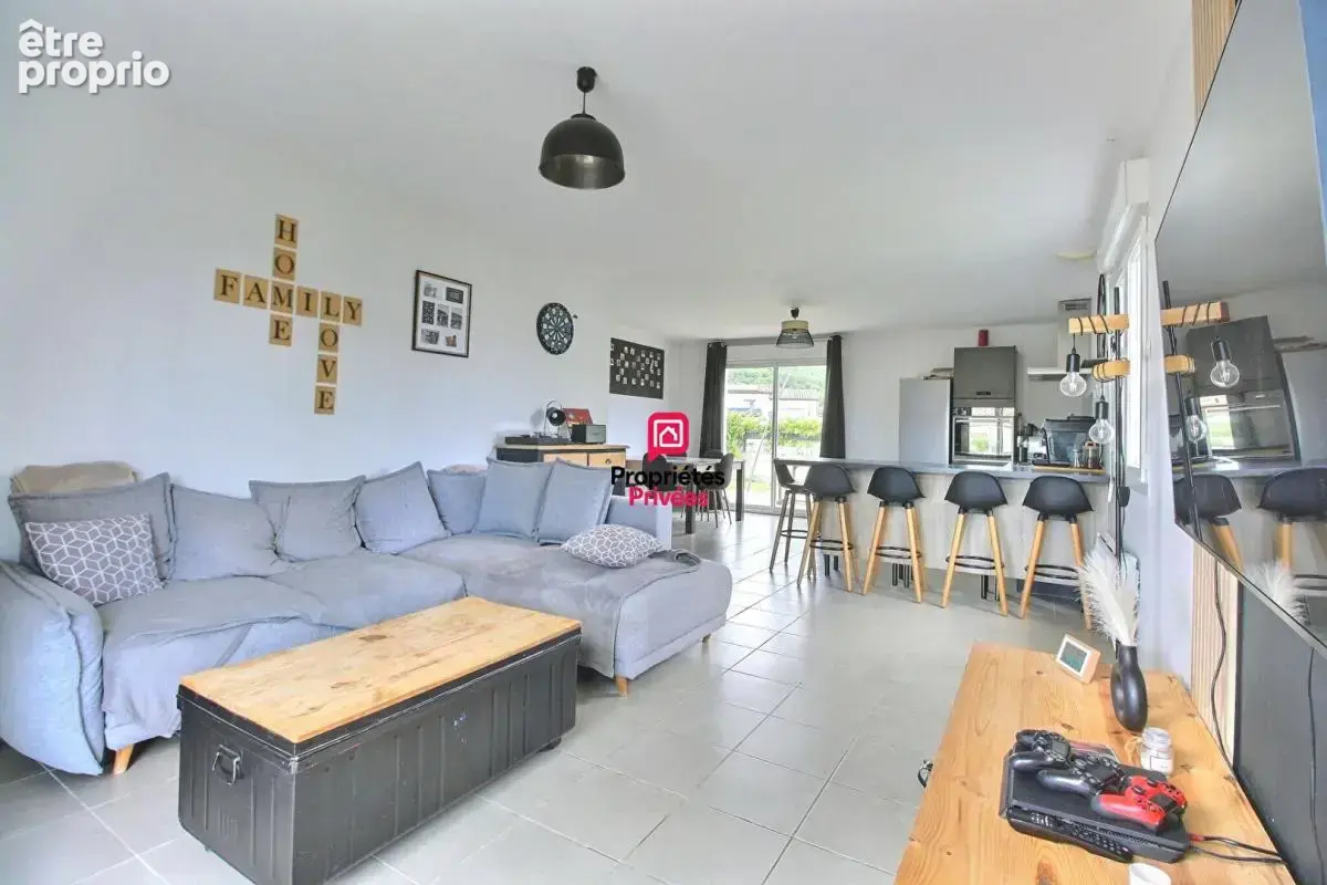 Maison 3 chambres 92 m² de plain pied avec piscine à Vacquieres - photo 2