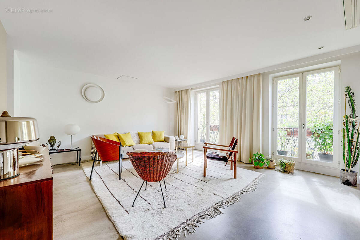 Appartement à PARIS-11E