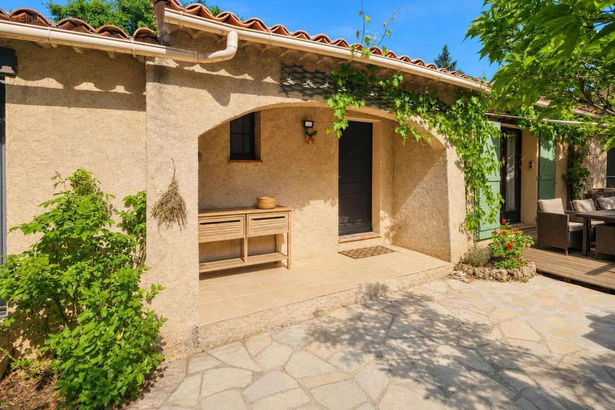 Maison à TOURTOUR