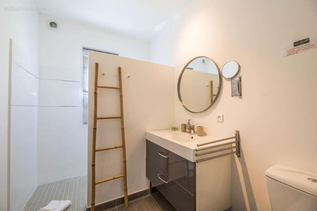 Appartement à LECCI