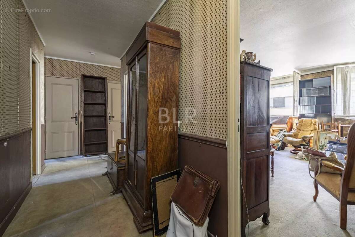 Appartement à PARIS-18E