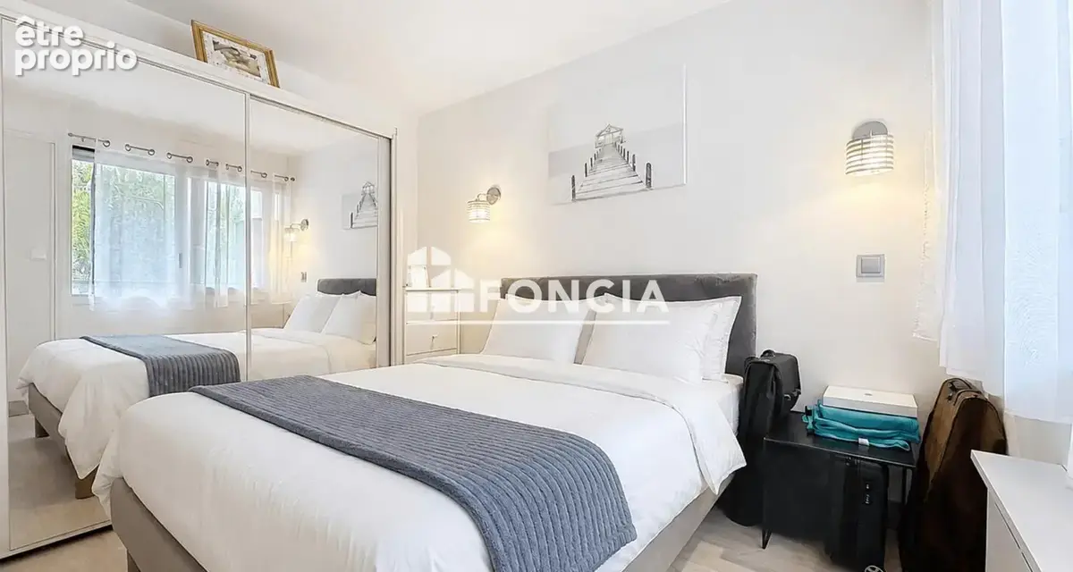 Appartement 2 pièces avec beau balcon et piscine - photo 11