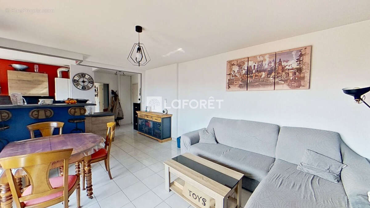 Appartement à LYON-8E