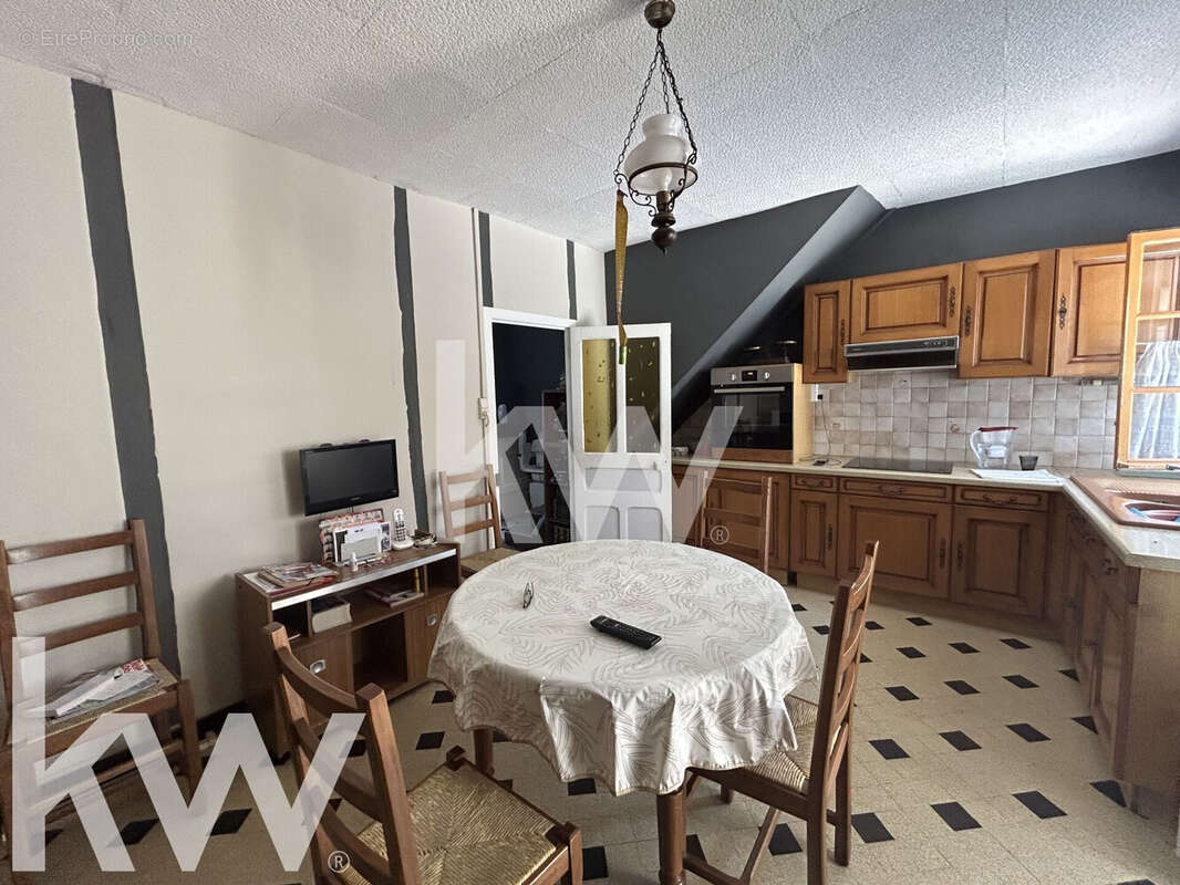 Maison 171 m² à Baule  - photo 3