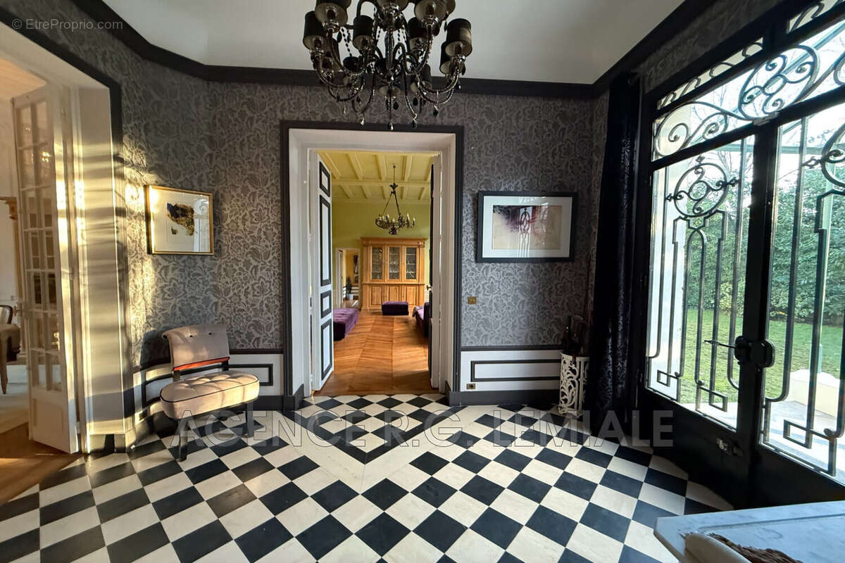 Maison à MAISONS-LAFFITTE