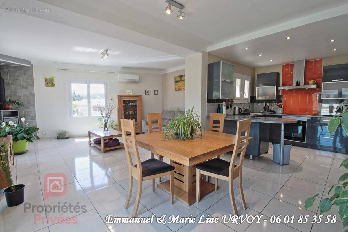 Appartement à NOVES