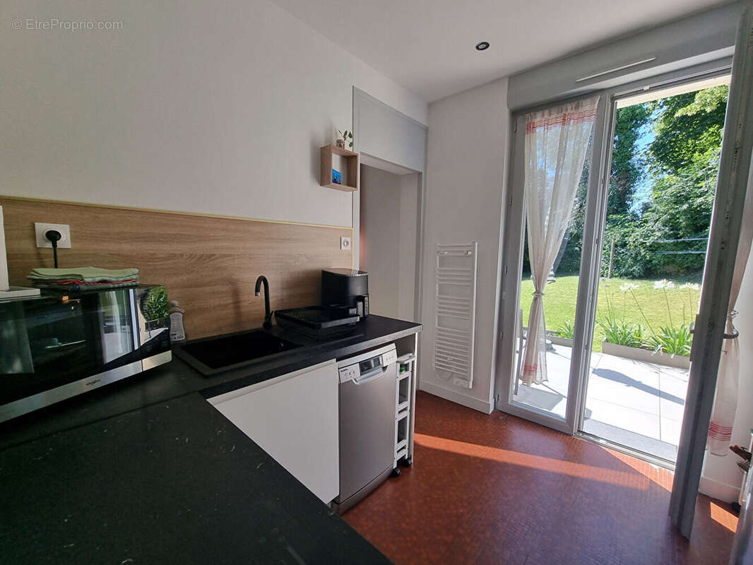 Maison restaurée centre ville de PONTORSON - photo 4