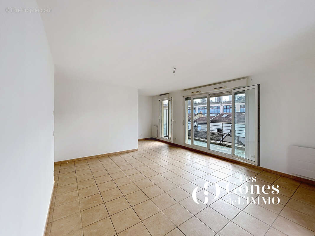 Appartement à LYON-9E